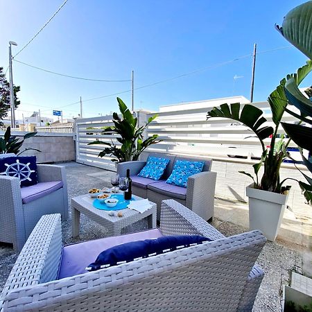Aria Di Mare Mancaversa - Elegante Appartamento مارينا دي مانكافيسا المظهر الخارجي الصورة